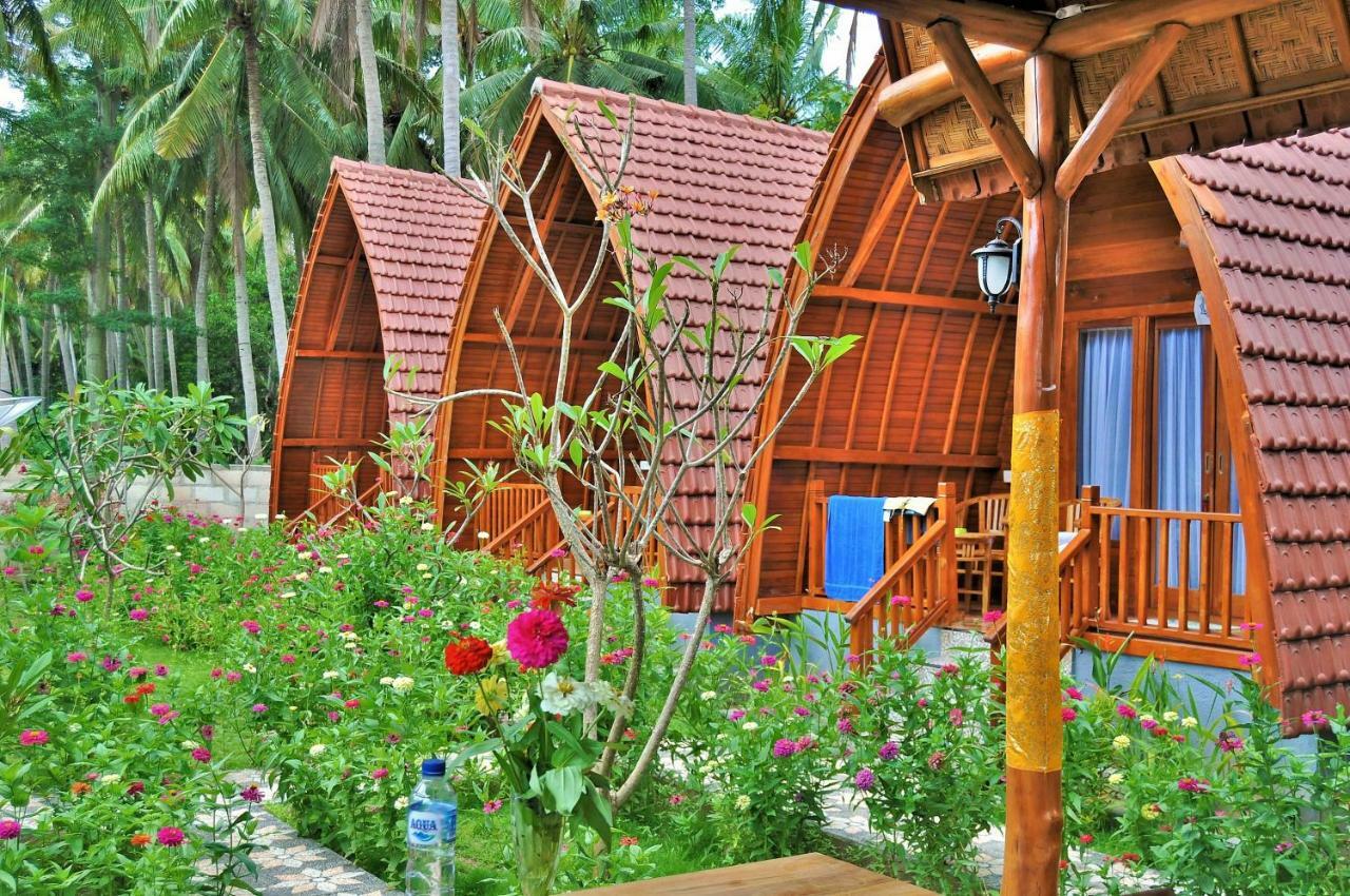 The Peace Arta Bungalow Batununggul ภายนอก รูปภาพ